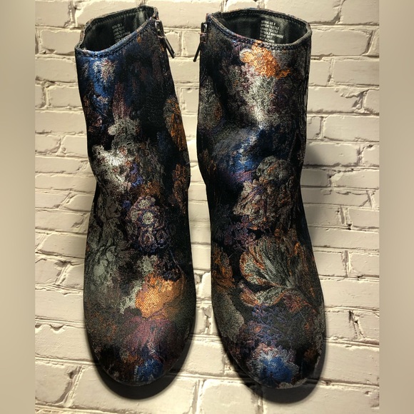 Shiny Floral Brocade Booties - Picture 3 of 6